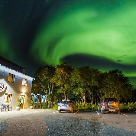 Skjaldarvik Guesthouse Akureyri Exterior photo